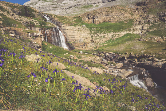 Waterfall de cotatuero under Monte Perdido at Ordesa Valley Arag