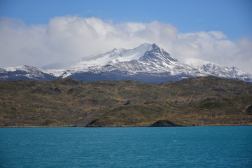 Fototapeta premium Amazing landscape of Glaciers and Mountains in Patagonia Chile