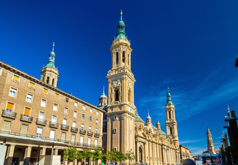 Fototapeta na wymiar Basilica Our Lady of the Pillar in Zaragoza, Spain