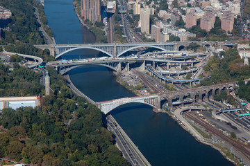 bridges between Manhattan and the Bronx. New York NY. - 128689717