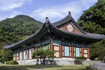 Obraz premium Pagyesa Korean temple historic building in mountains
