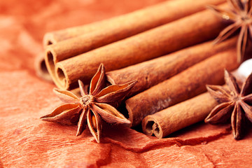 star anise and cinnamon sticks