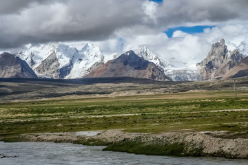 Fototapeta na wymiar Stunning mountains in the Himalaya