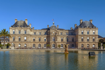 Fototapeta na wymiar Luxembourg Palace, Paris