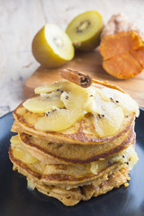 Pancakes of yam and kiwi