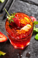 Fresh Strawberry Mojito