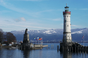 Lindauer Hafeneinfahrt im Winter
