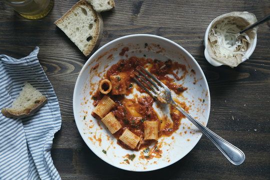 Pasta with tomato sauce