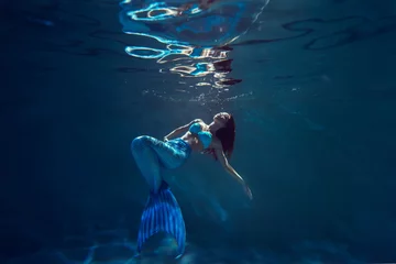 Foto op Plexiglas Freediver girl with mermaid tale © yukinya
