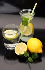 Lemonade with fresh lemon and mint by lemon 
