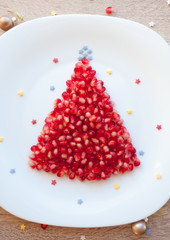 Pomegranate Christmas tree - fun idea for healthy dessert