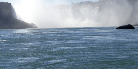 Obraz premium Canadian side of Niagara Falls