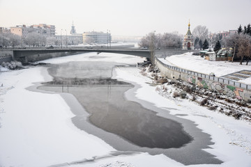 Obraz premium Thaw on the river