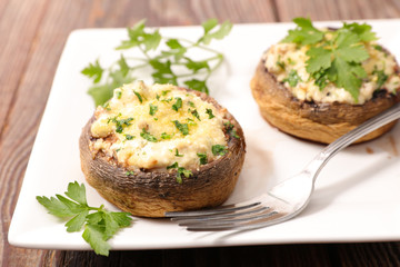mushroom filled with cream,cheese and parsley