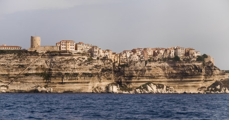 Fototapeta na wymiar High white cliffs of Bonifacio