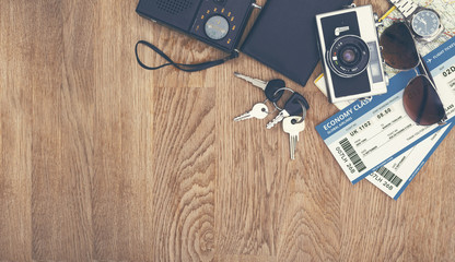 Traveling hero header