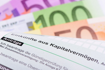 Obraz premium Steuererklärung für Finanzamt
