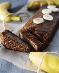 Banana cake