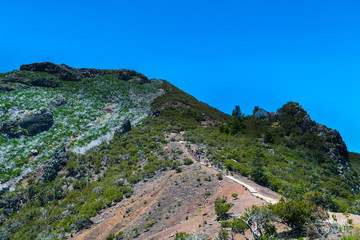 Fototapeta na wymiar Hiking Pico do Arierio, Pico Ruivo, Madeira, Portugal