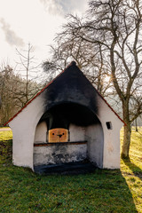 Backofen zum Backen von Broten und Zwiebelkuchen