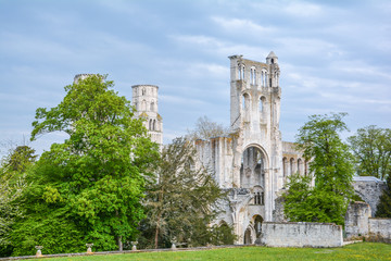 Obraz premium Jumieges Abbey, ruined Benedictine monastery in Normandy (France)