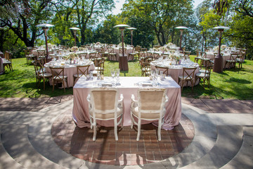 Fototapeta na wymiar wedding reception set up hollywood mansion
