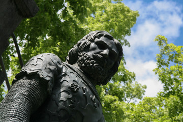 Statue of king