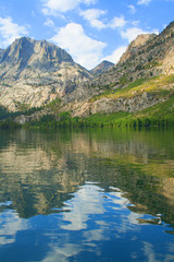 Naklejka na ściany i meble Sierra Mountains Lake Reflection