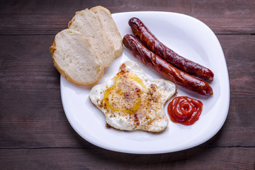 fried egg and sausages