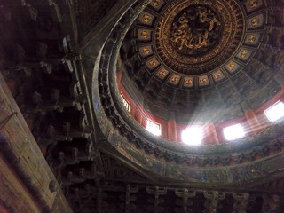 Obraz premium Low angle view of an ornate ceiling in the Forbidden City, Beijing.