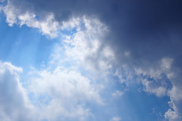 雲が流れる様子