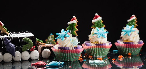 Fototapeta premium Christmas cupcakes
