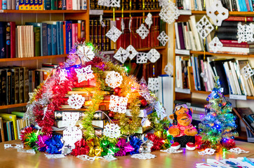 X-mas tree in library make from books