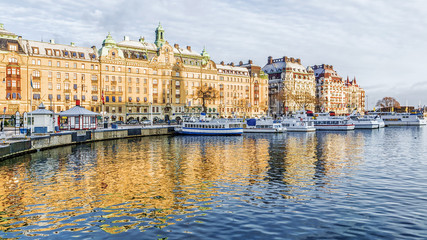 Fototapeta na wymiar quay with ships in Stockholm