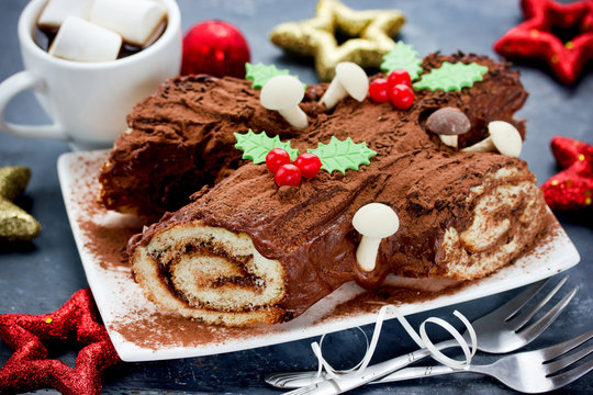 Christmas Bush De Noel - Homemade Chocolate Yule Log Cake