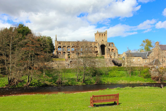 ruins of jedburgh abbey in the scotland border