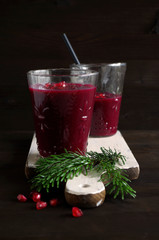 Rote Bete Smoothie mit Granatapfel