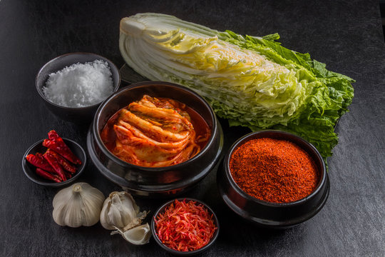 白菜キムチと韓国食材 Chinese cabbage kimchi Korea gourmet