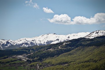 la catena appenninica, crinale del Cimone e Libro Aperto