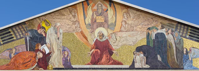 Photo sur Plexiglas Monument JERUSALEM, ISRAEL - MARCH 3, 2015: The mosaic on the portal of The Church of All Nations (Basilica of the Agony) by Professor Giulio Bargellini (1922 - 1924).