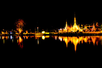 Fototapeta na wymiar Burmese Architectural Style of Wat Chong Klang (r) and Wat Chong