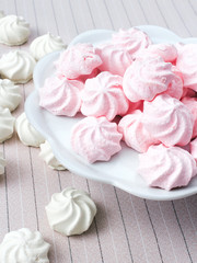 small spiral meringues