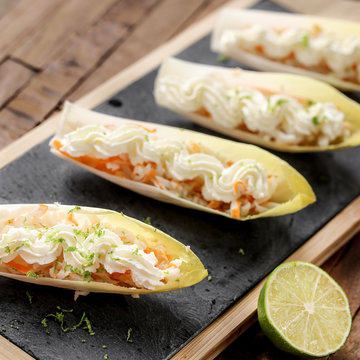 endives chair de crabe et chantilly au citron vert 3