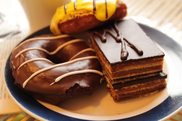 кофе в белой чашке