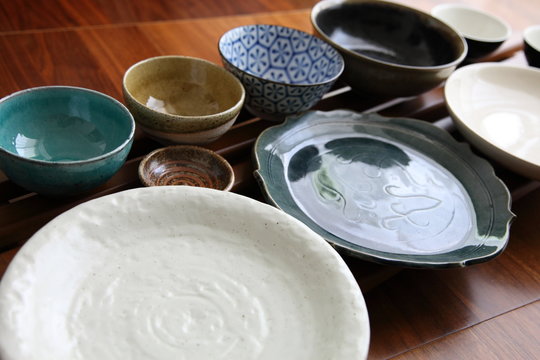 Japanese Pottery - Bowls & Plates