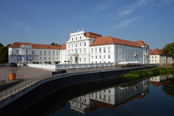 Fototapeta na wymiar Schloss Oranienburg in Brandenburg