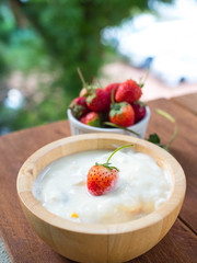 strawberry yogurt, with fresh strawberries