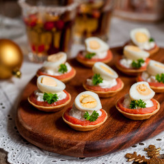 Little Tarts of Salmon, Cheese and Egg