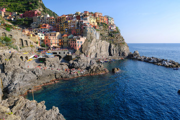 Fototapeta na wymiar Manarola piccolo paese delle cinque terre, Liguria Italia