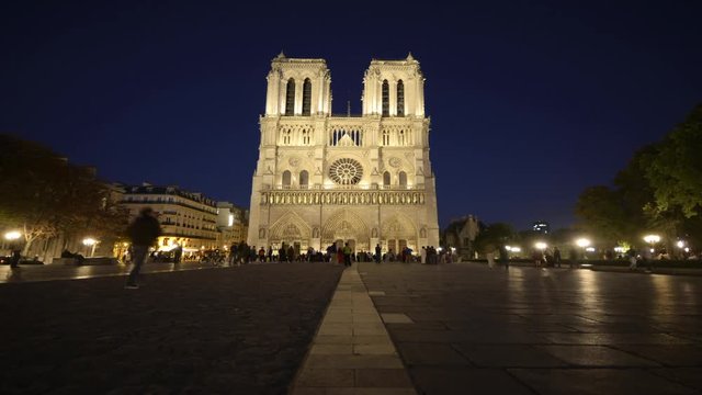 Time lapse of the Seine, Notre Dame at Paris, France